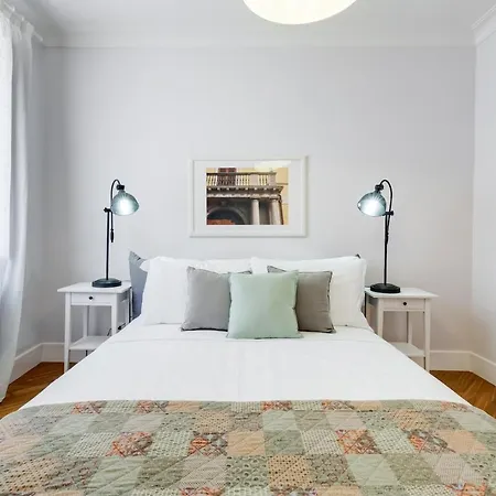 Stunning Modern 2 Bed Flat At The Colosseum Apartamento Roma